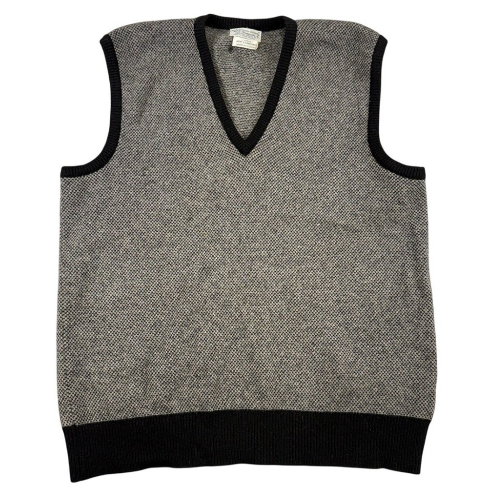 Vintage Norm Thompson Lambswool Sweater Vest Grey Black V-Neck Scotland Mens L